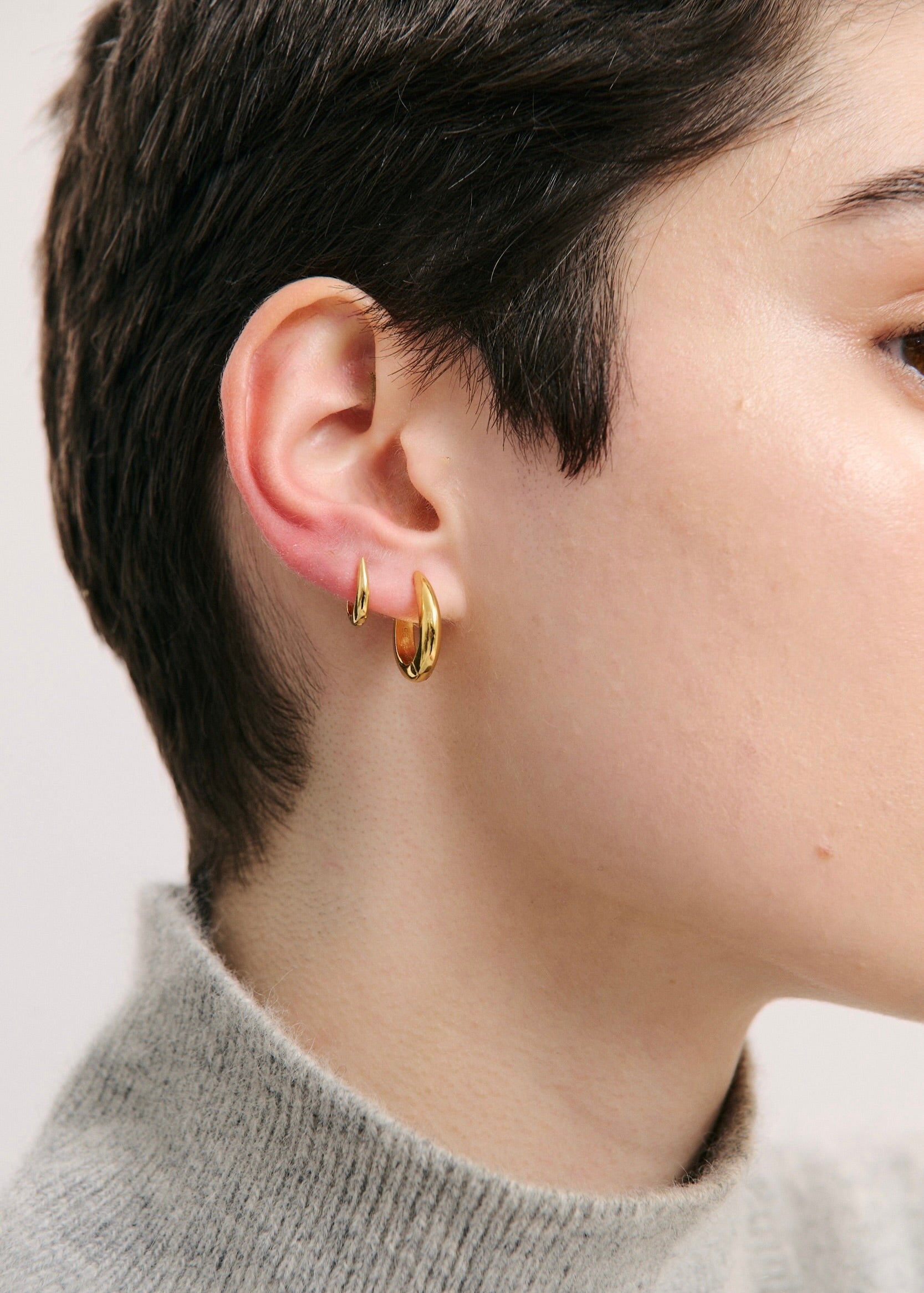 Oval Huggie Stack (7789281378385)