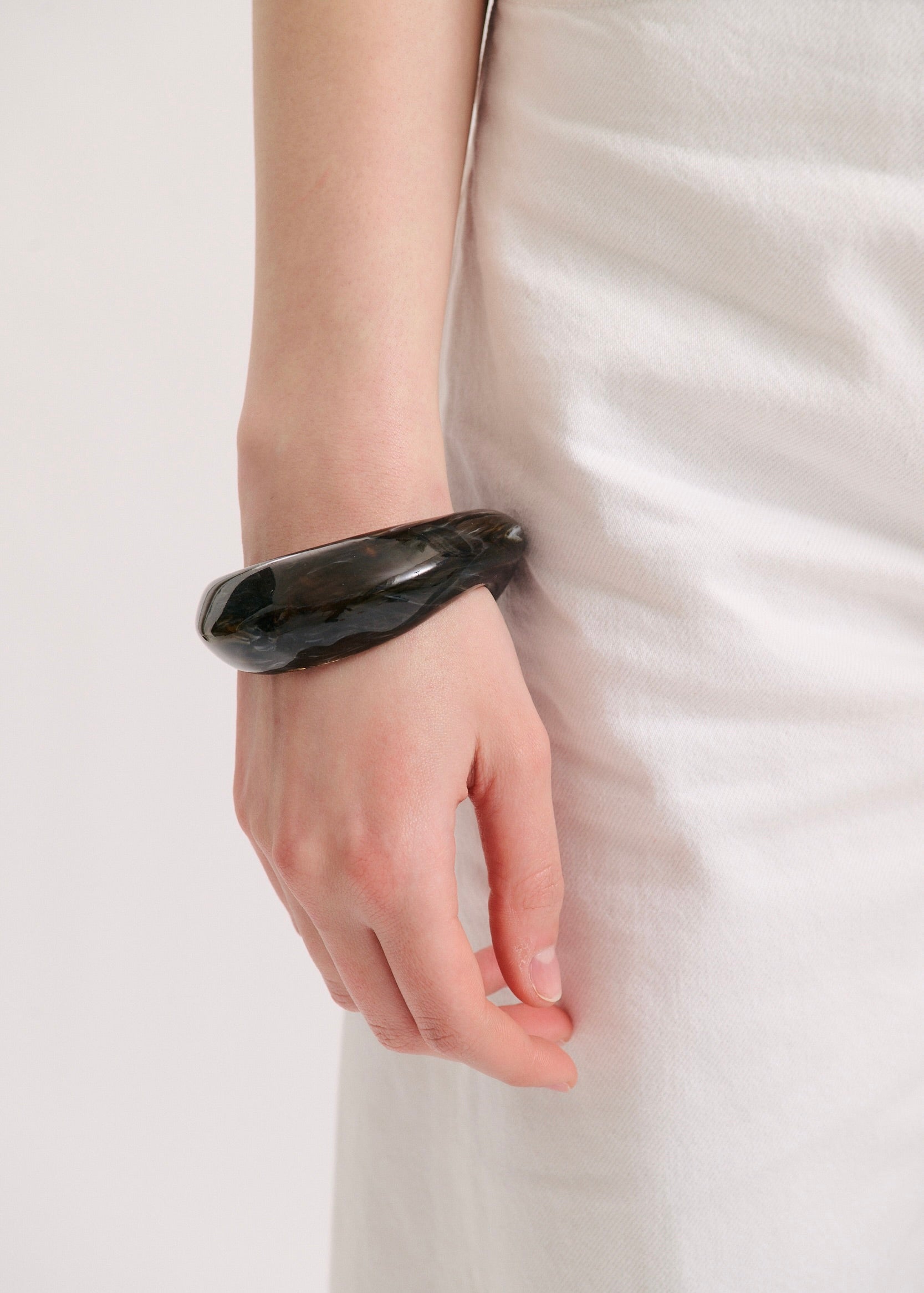 Contour Bangle (7789280821329)