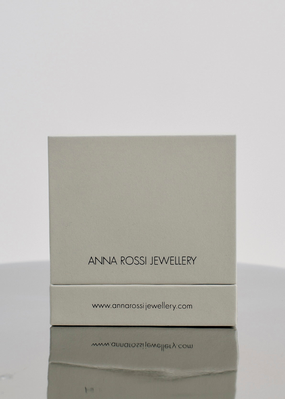 Gift Box (7697793712209)