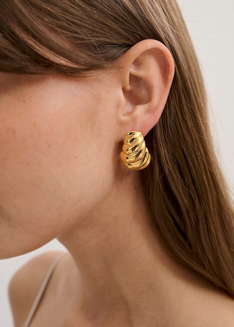 Ascending Scallop Earring (7135072354385)