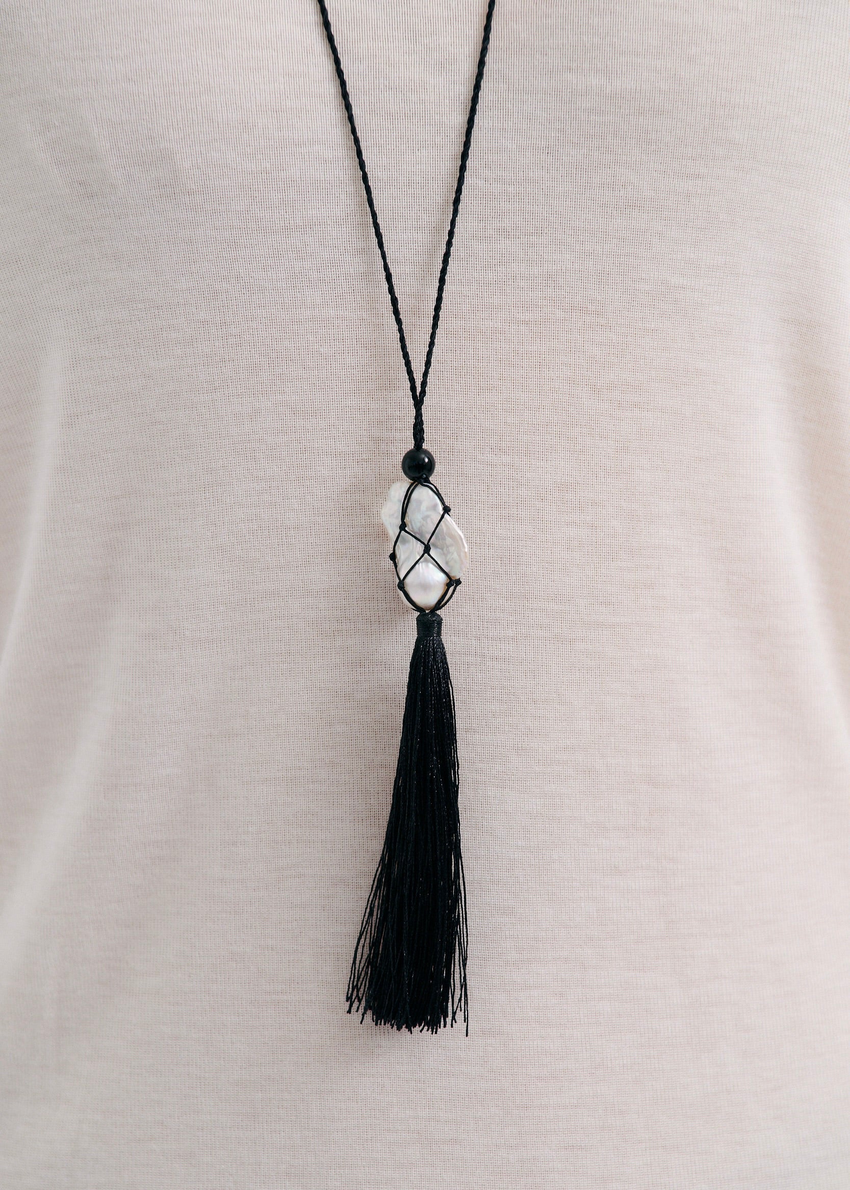 Pearl Net Necklace (7855724265553) (15553153990737)