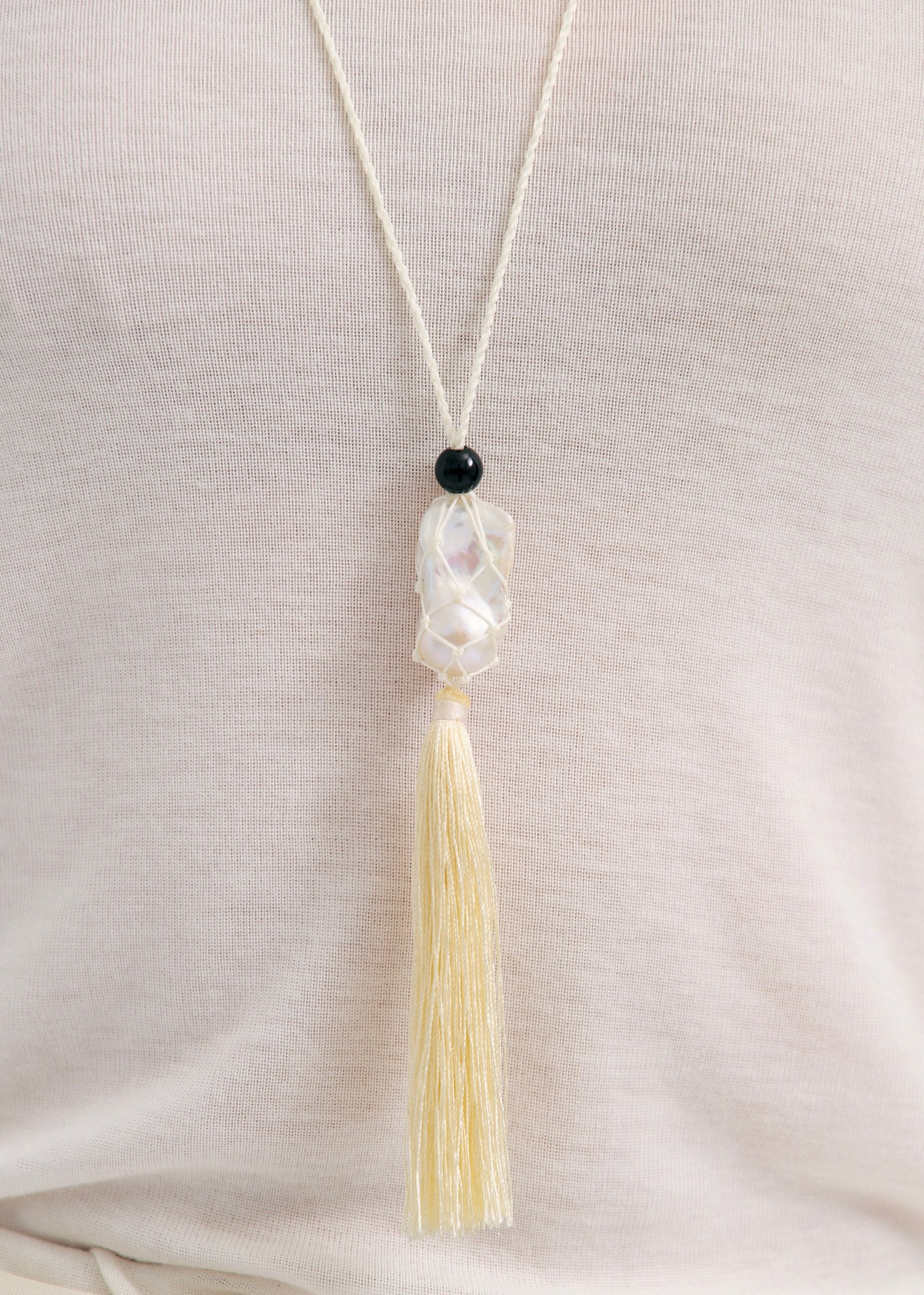 Pearl Net Necklace (7855724265553) (15553153990737)