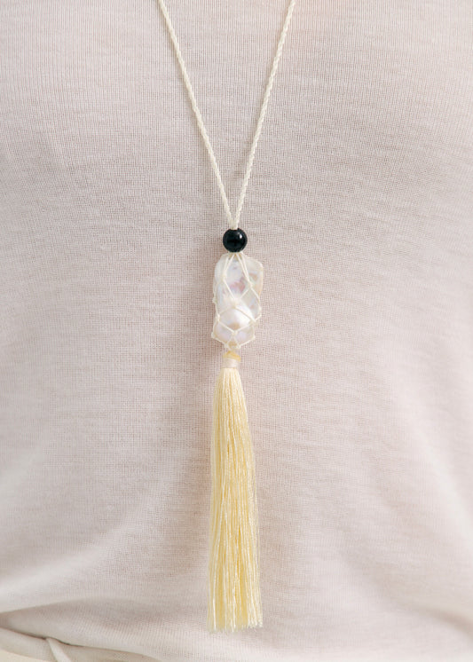 Pearl Net Necklace (7855724265553) (15553153990737)