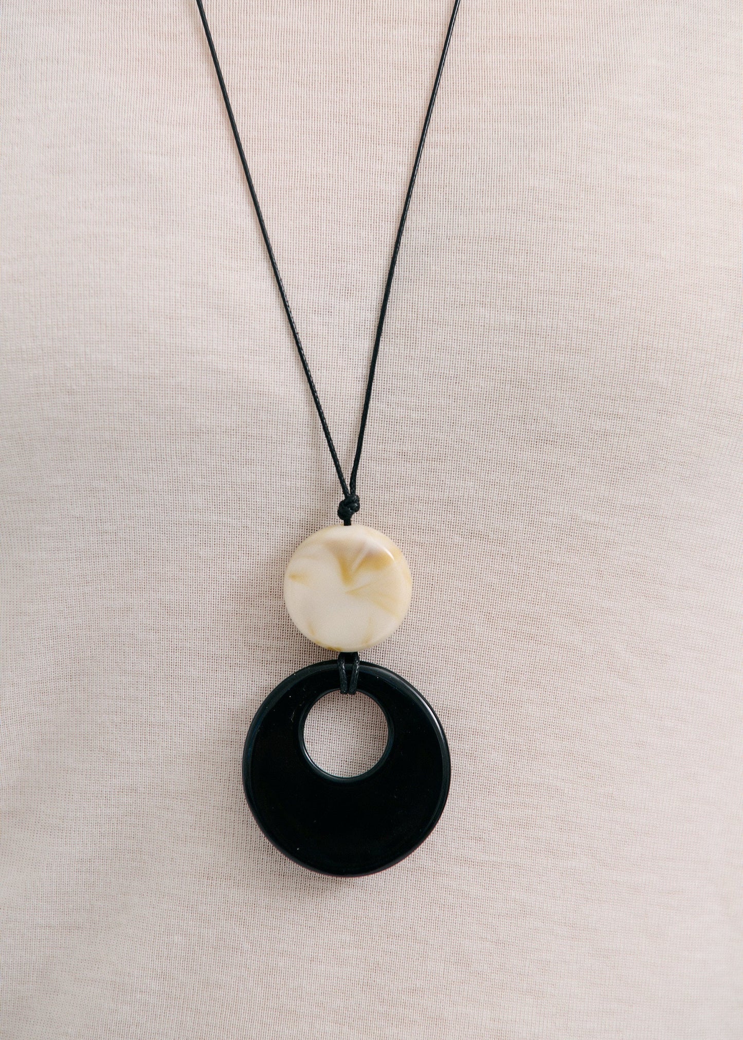 Alba Necklace (7811443949649)