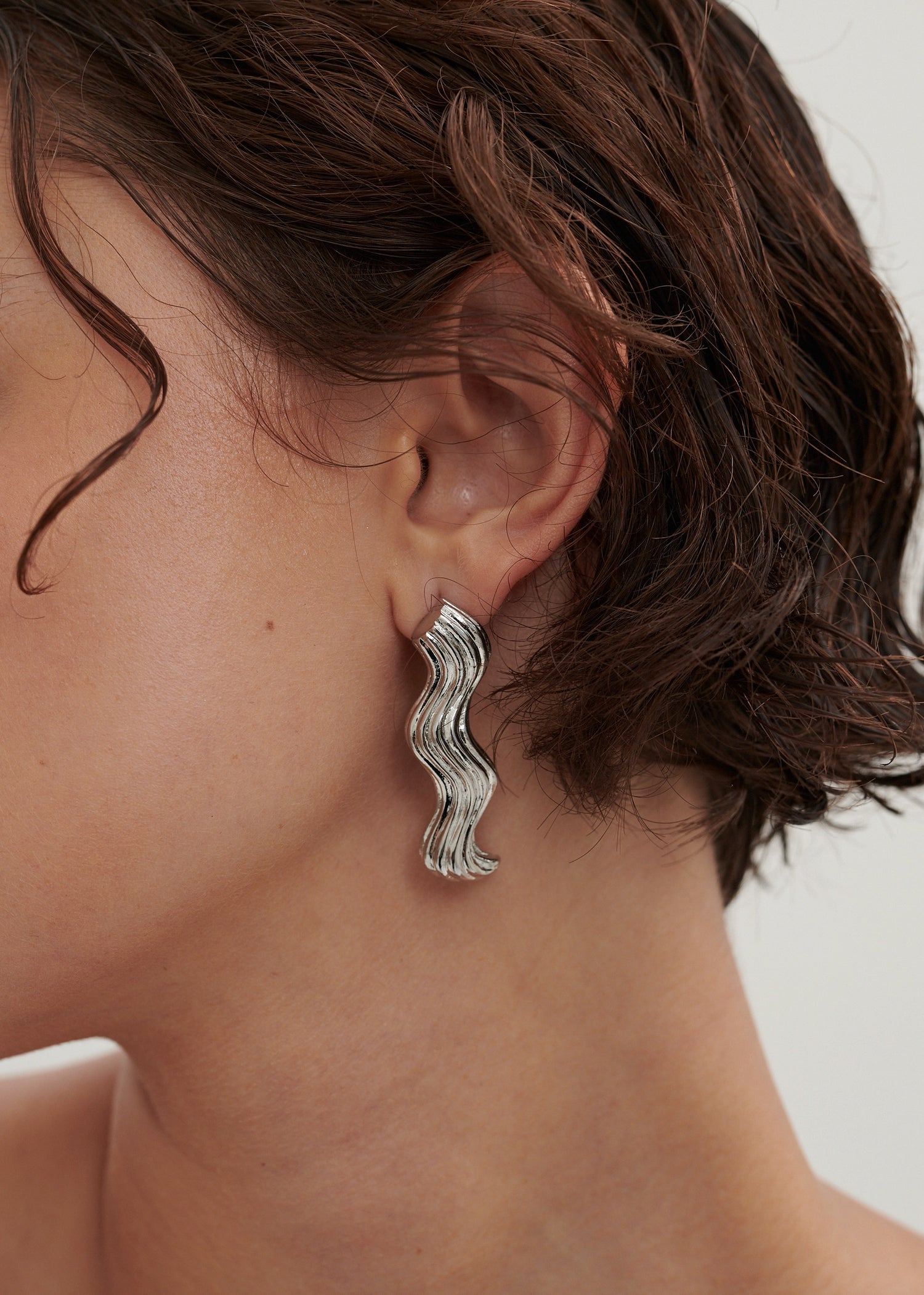 Textured Wave Earring (7135172690001)